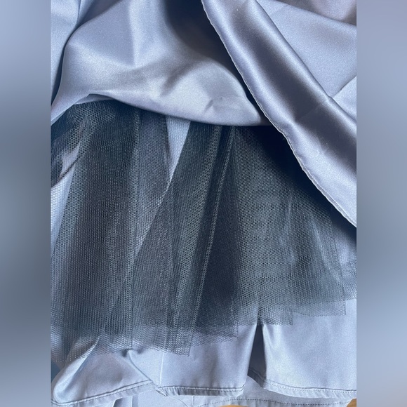 David’s Bridal Elegant Satin and Chiffon Ball Gown - Picture 5 of 8